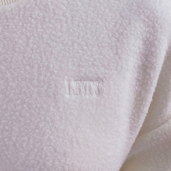 (Boutique Item) Levi's Meadow Fleece Crewneck Sweatshirt - Picture 3 of 5